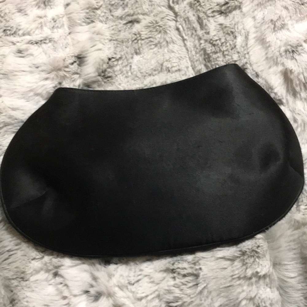 Small evening bag.